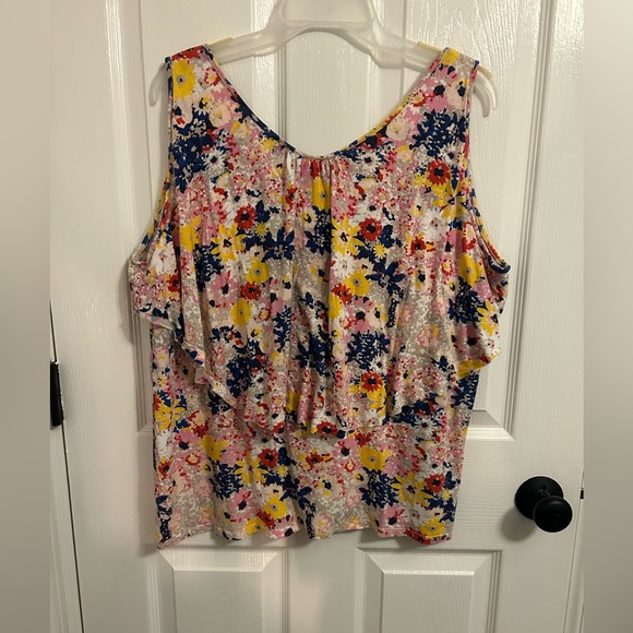Old Navy Ruffle Tank - Picture 3 of 6